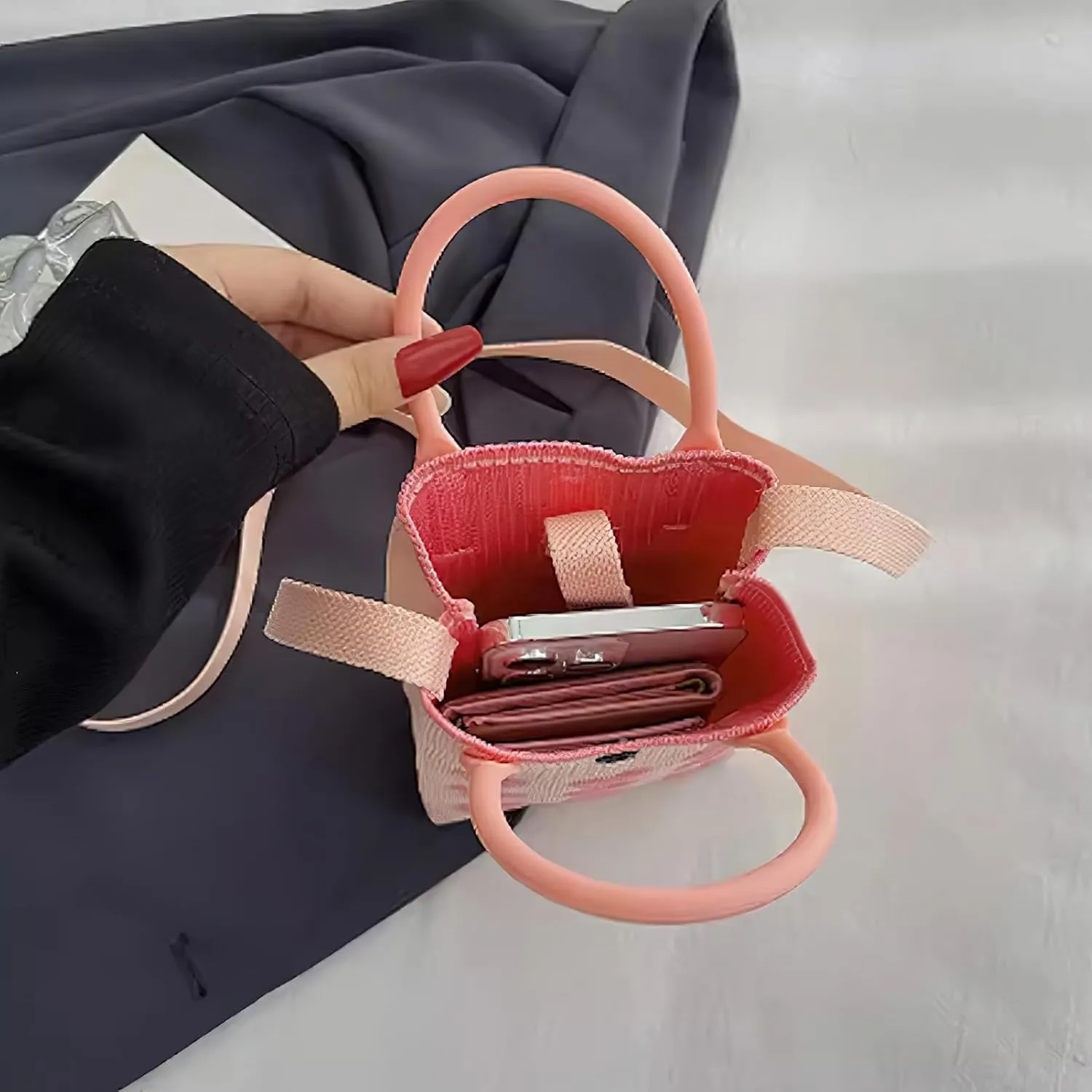 Cell Phone Crossbody Bag for Women with Heart Pattern Little Crochet Pouch Tote Handbag with Buckle