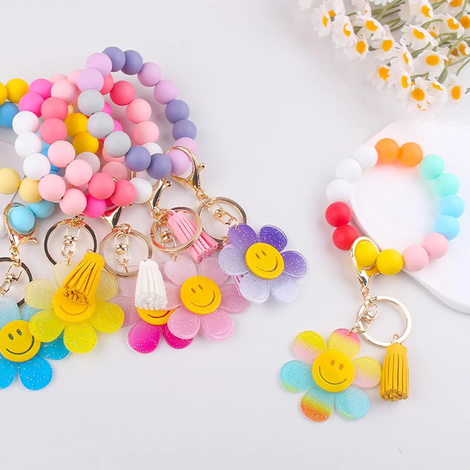 Elastic Wrist Keychain Wristlet Silicone Beaded Smile Sunflower Charms Key Ring Bracelet Key Chains for Women